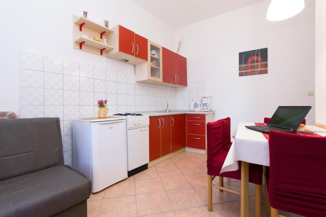 Apartment Silvia By Interhome Pula Exterior photo