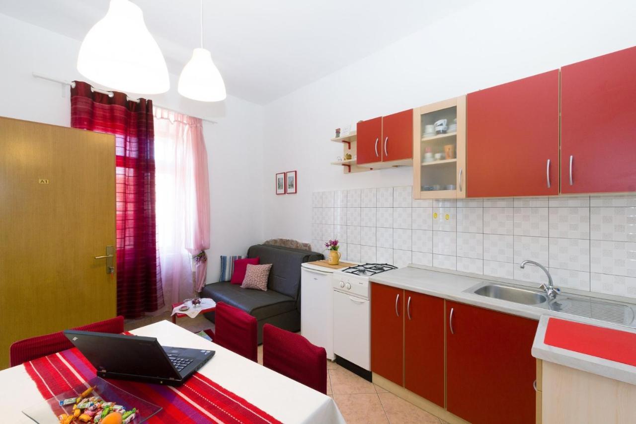 Apartment Silvia By Interhome Pula Exterior photo