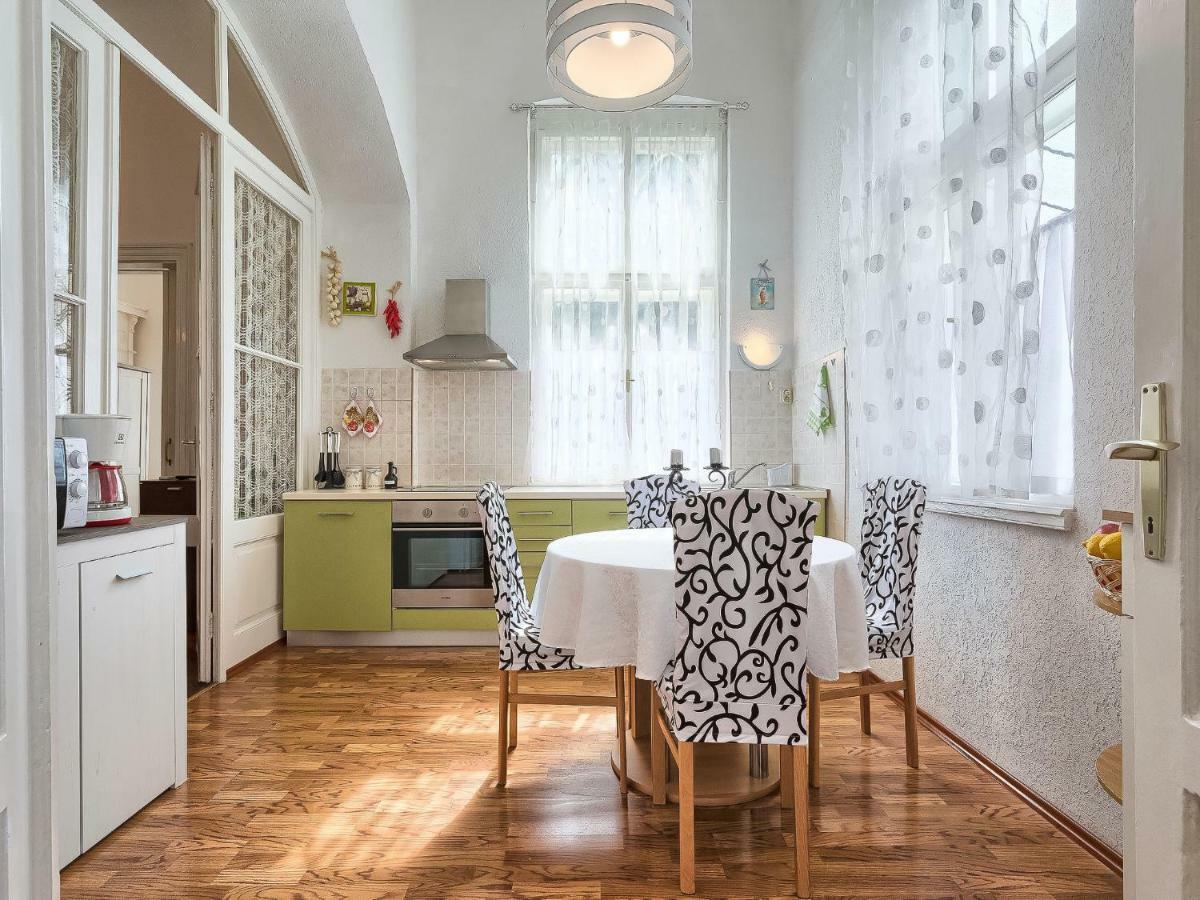 Apartment Silvia By Interhome Pula Exterior photo